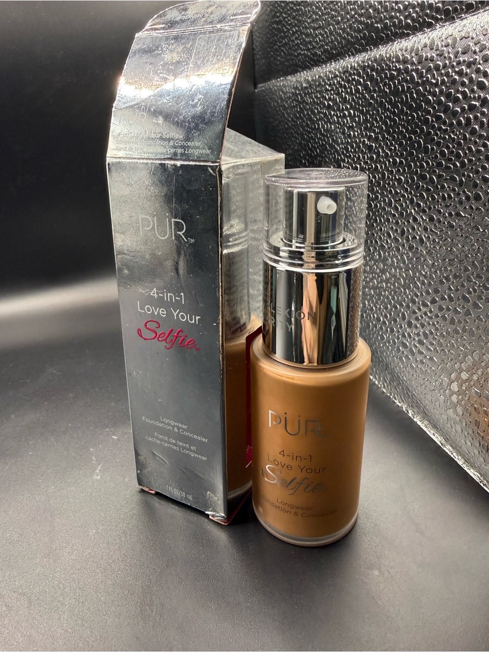 Pur 4-in-1 Love Your Selfie Foundation & Concealer -shade  DN2